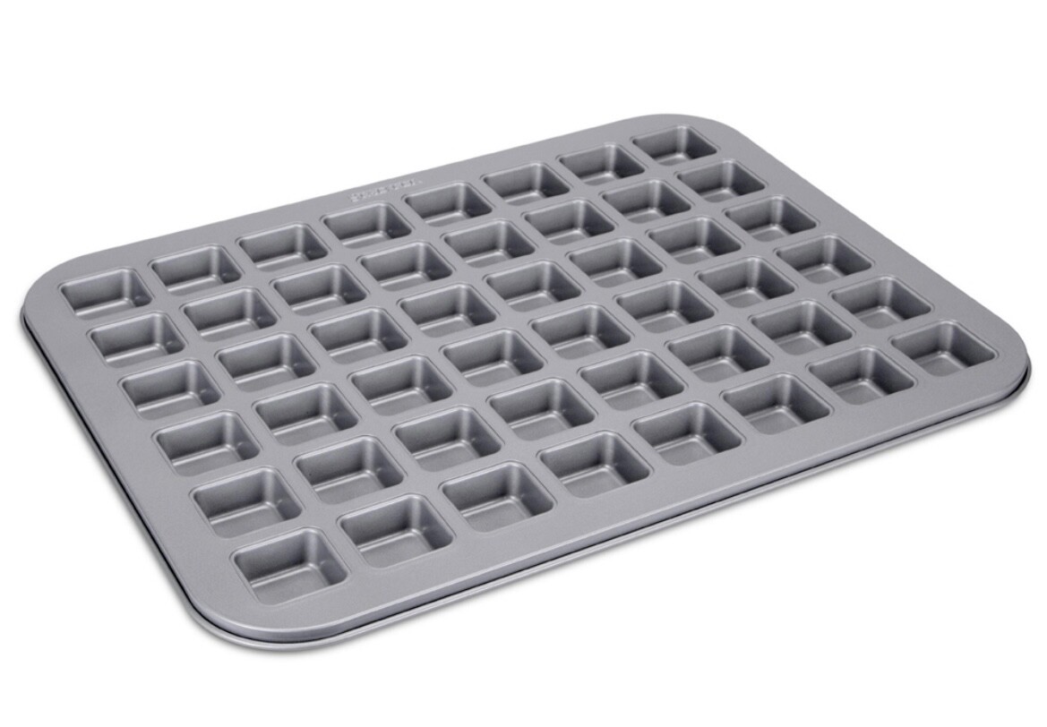 Brownies-Konfekt-we-love-baking-48er-Form-Stadter-Metall-Muffinform-Backen-394641979034